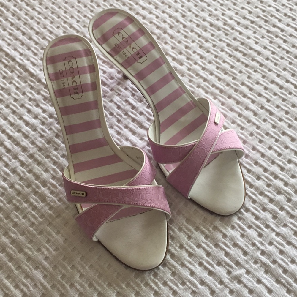 Coach Canyon pink and white sandals 👡 slides